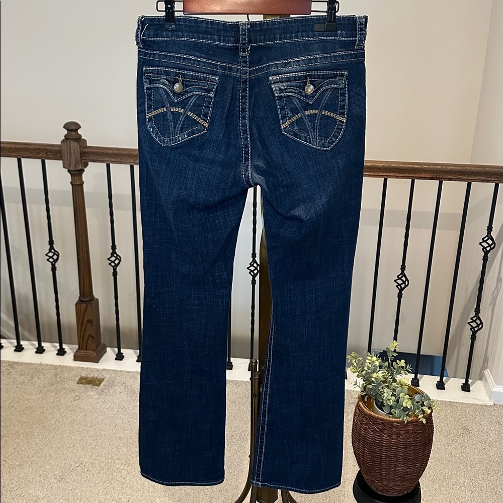 Kut from the Kloth Natalie Bootcut Jeans. Size 10 - Picture 4 of 10